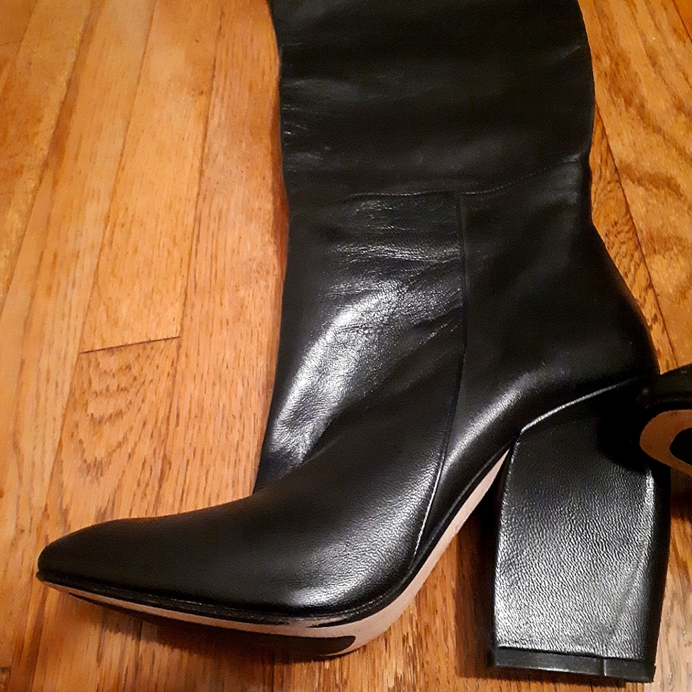 Designer boots - Picture 5 of 6